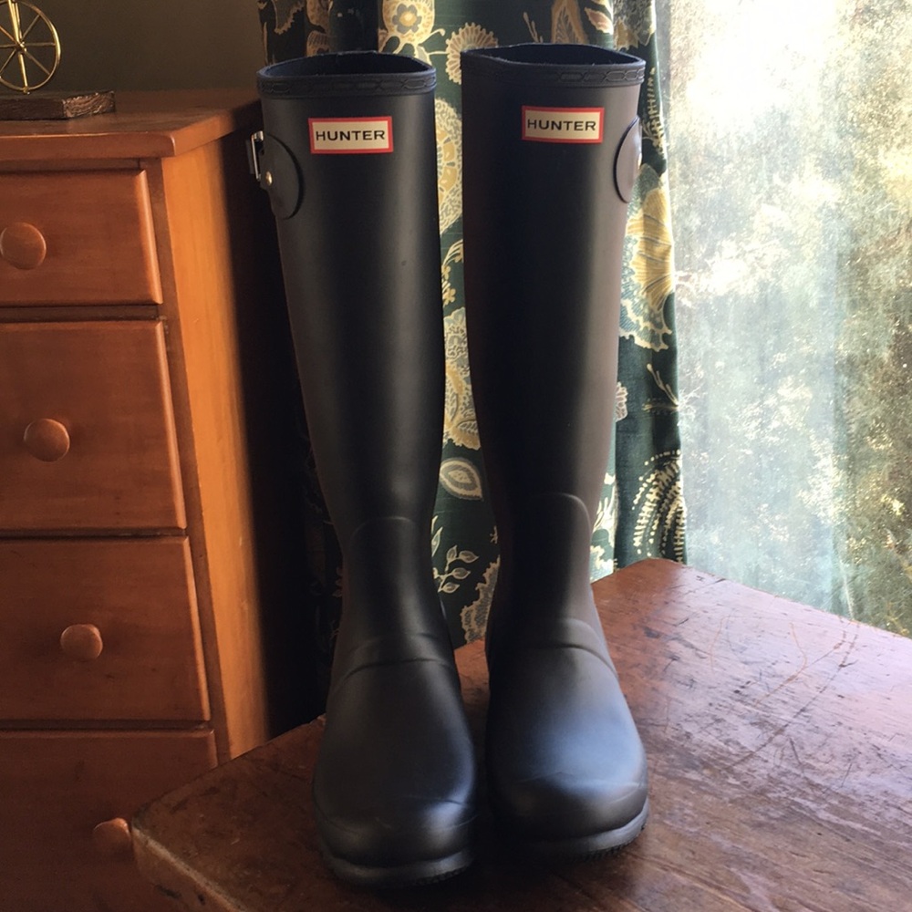 Hunter Women's Black Tall Rain Boots